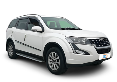 Mahindra XUV500-img